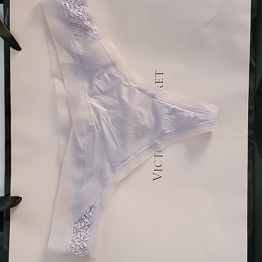 Body by Victoria thong NEW